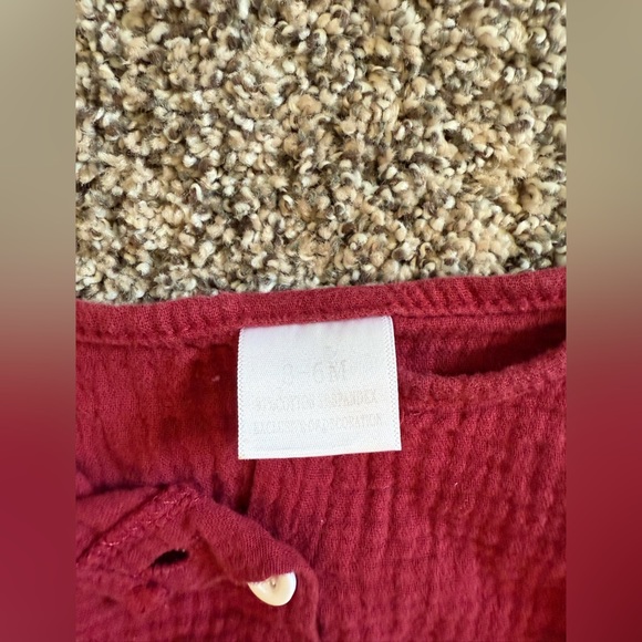 5/$10-Burgundy Baby Girl Romper with Ruffle Sleeves Size 3-6 Months - Picture 4 of 4